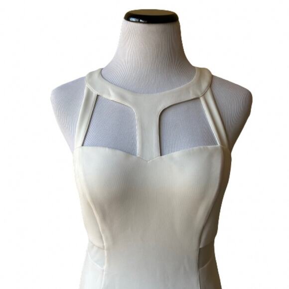 NWT GUESS Women Vintage Ivory Scuba Caged Cutout Strappy Side Mesh Dress. Size 4 - Picture 2 of 11
